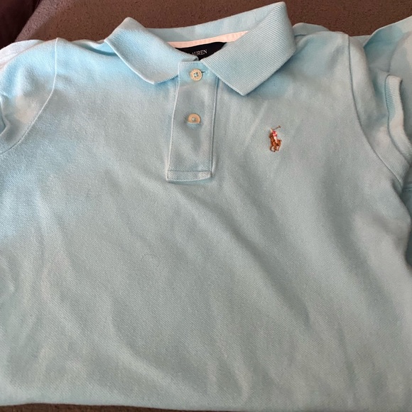 The color is more of a teal. Size M 8-10 - Picture 2 of 2